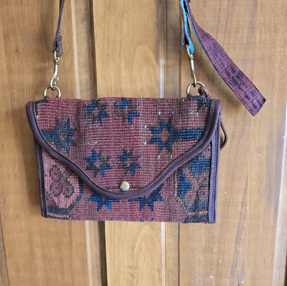 Rebychandbags Envelope wallet type Cross Body Bag